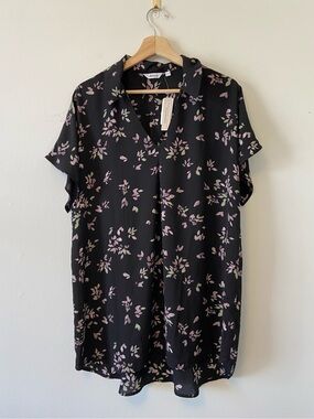 Reitmans Black Floral Short Sleeve Blouse